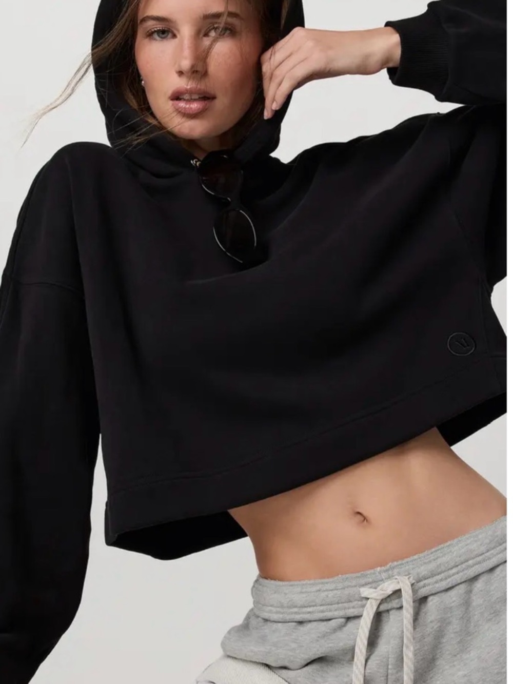 Vuori NEW Sedona Crop Hoodie size Small - Picture 4 of 8
